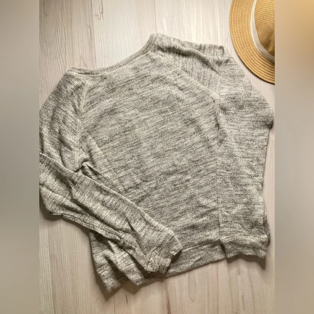 🌸3/$30🌸 Hello Kitty + Old Navy Girls’ Long Sleeve Fall/Winter Tops 🎄✨